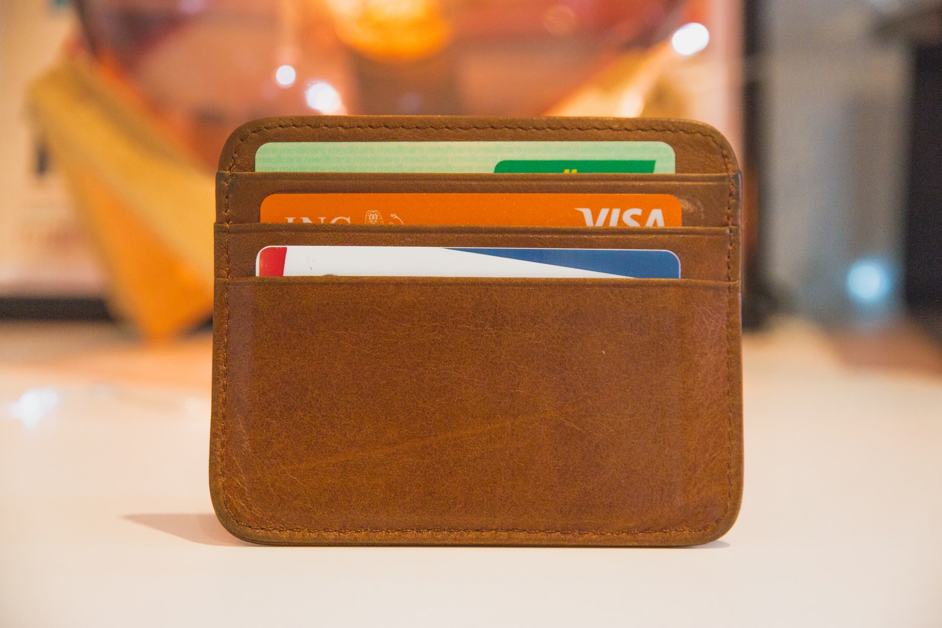 Antes de viajar, lembre-se de liberar os cartões de crédito.