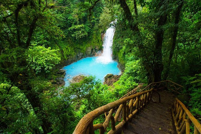 Passagens aéreas baratas para Costa Rica no Turismocity.