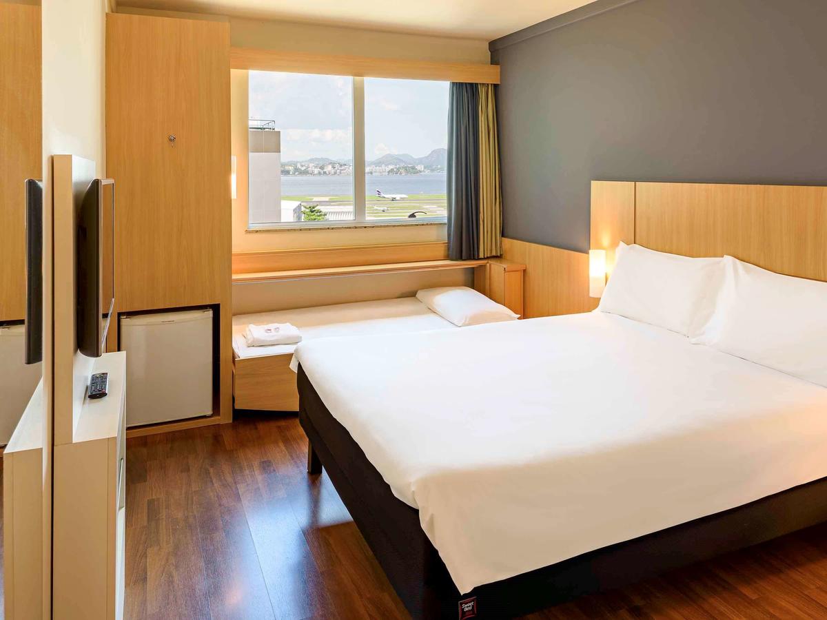 O Hotel Ibis Santos Dumont está somente 500 metros do Aeroporto Santos Dumont e é aquele hotel que não tem erro e possui um excelente custo-benefício.