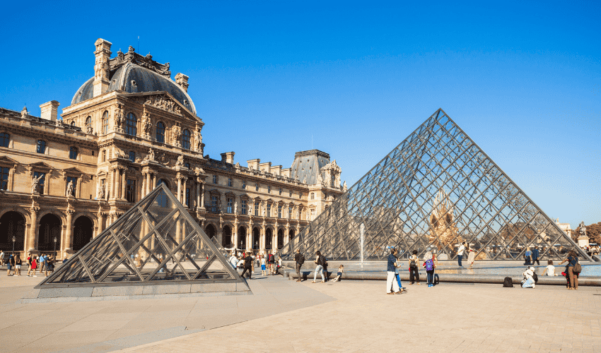 Conoce más de 35.000 obras de arte que tiene el Museo del Louvre