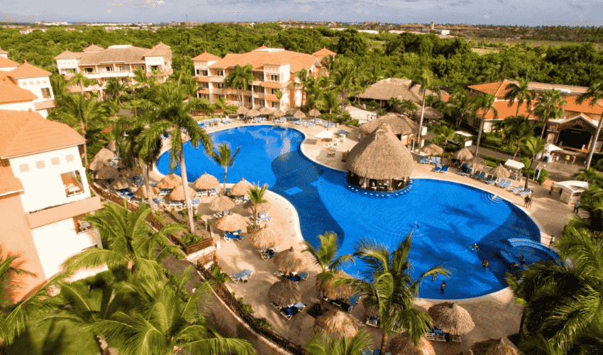 Pileta y palmeras: lo mejor de los hoteles en Punta Cana