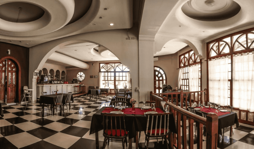 Descubrí Grand Hotel en el corazón de Sierra de la Ventana