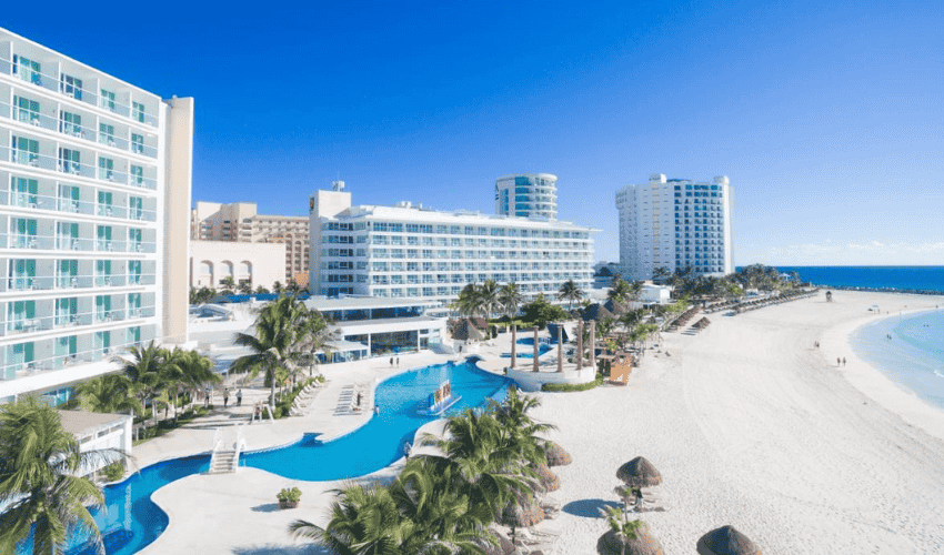 Descubre lo mejor entre los hoteles en Cancún: Krystal Hotel
