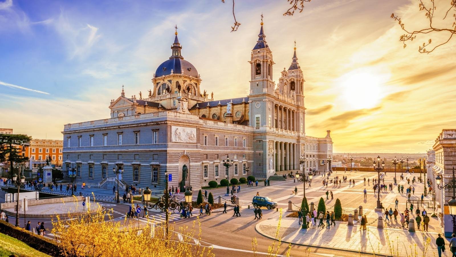 requisitos para entrada de brasileiros vacinados na Espanha.&nbsp;