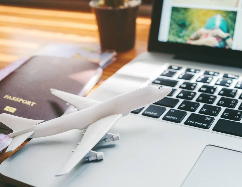 Qual é o melhor dia para comprar passagens aéreas baratas?